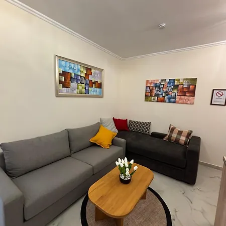 Joana Prestige 티라나